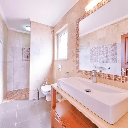 Zeytin Agaci, Peninsula